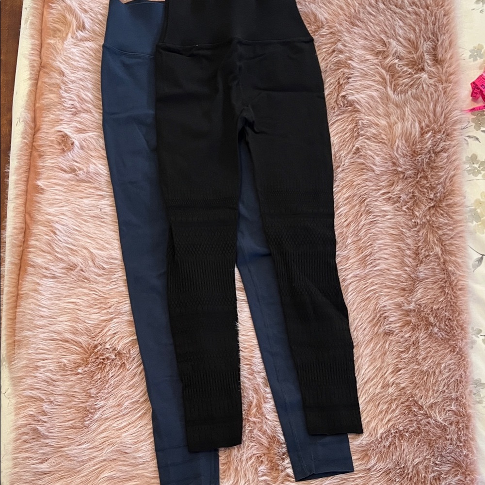 Fabletics SculptKnit Black Navy blue Leggings yoga 2 pairs lot